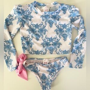 Piccoli Principi Blue Roses Rash Guard Size: 3-48T EUC